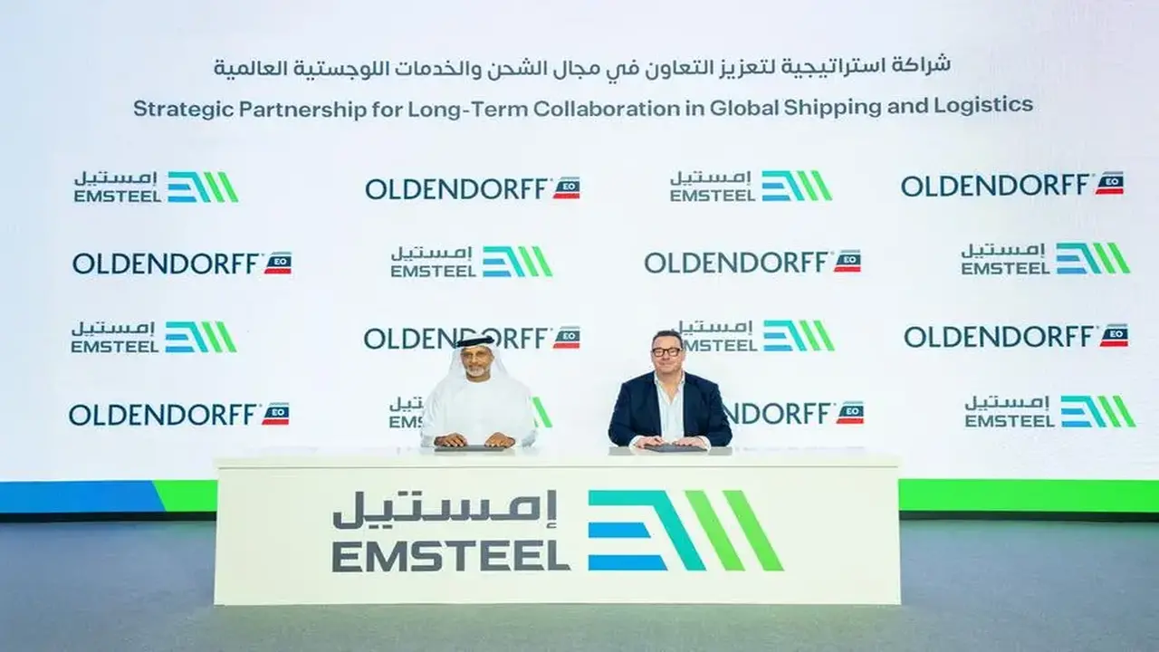 بـ 600 مليون درهم.. شركة إمستيل تبرم اتفاقية نقل بحري لموادها الخام لمدة 5 سنوات
